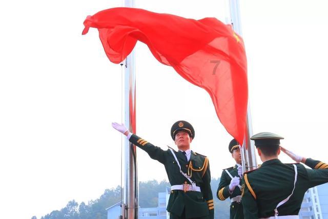 四川上大分!这座风景如画的烟火小城申请出战!1天8顿吃不腻!