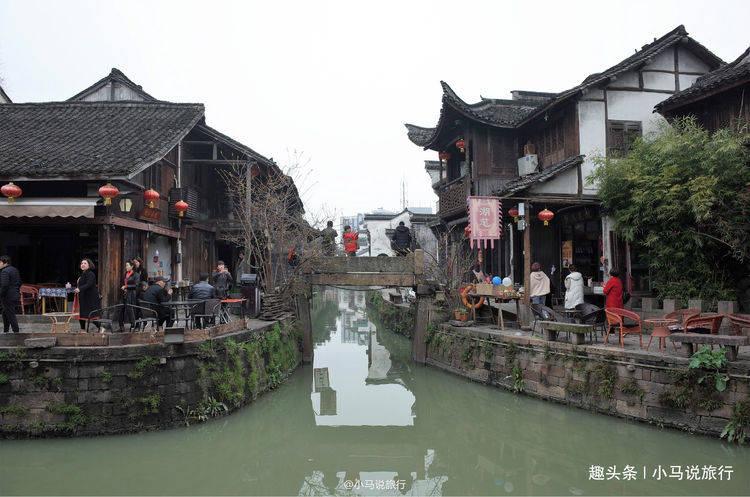 解惑天涯 -伴性遗传一定是只在X上或Y上吗?比如色盲症,伴x隐形遗传,治病基因在...